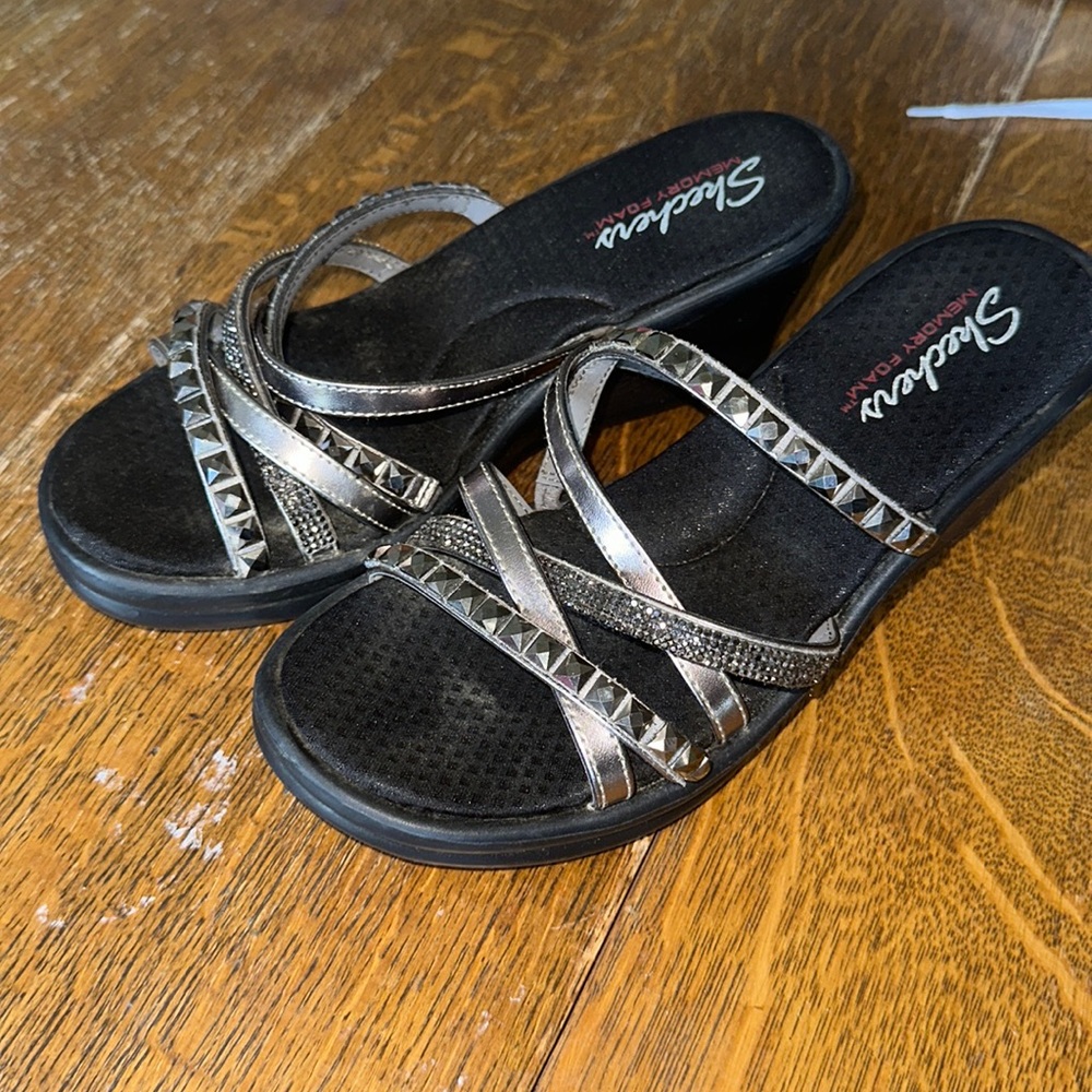 Sketchers Rumblers Wild Child Sandals Sz9